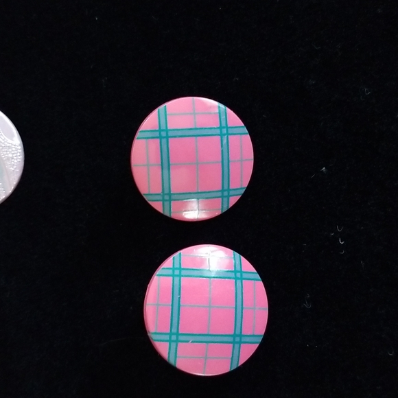 Earrings - Picture 3 of 4